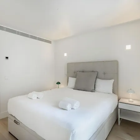 Chiado Prime With Terrace By Homing Апартаменты