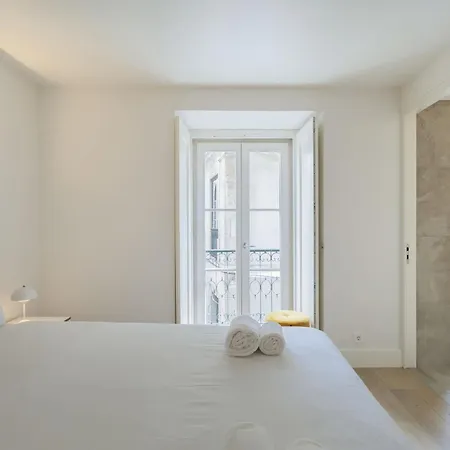 Chiado Prime With Terrace By Homing Апартаменты