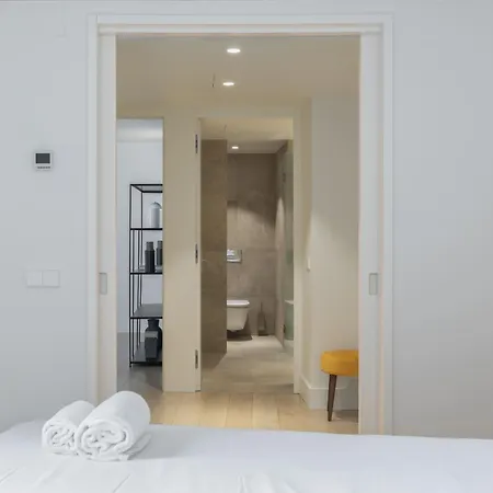 Chiado Prime With Terrace By Homing Апартаменты *