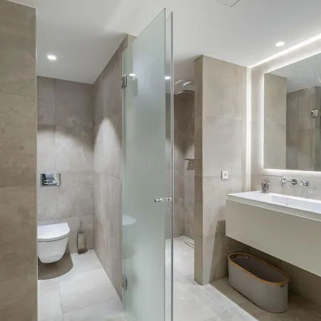 Апартаменты Chiado Prime With Terrace By Homing *